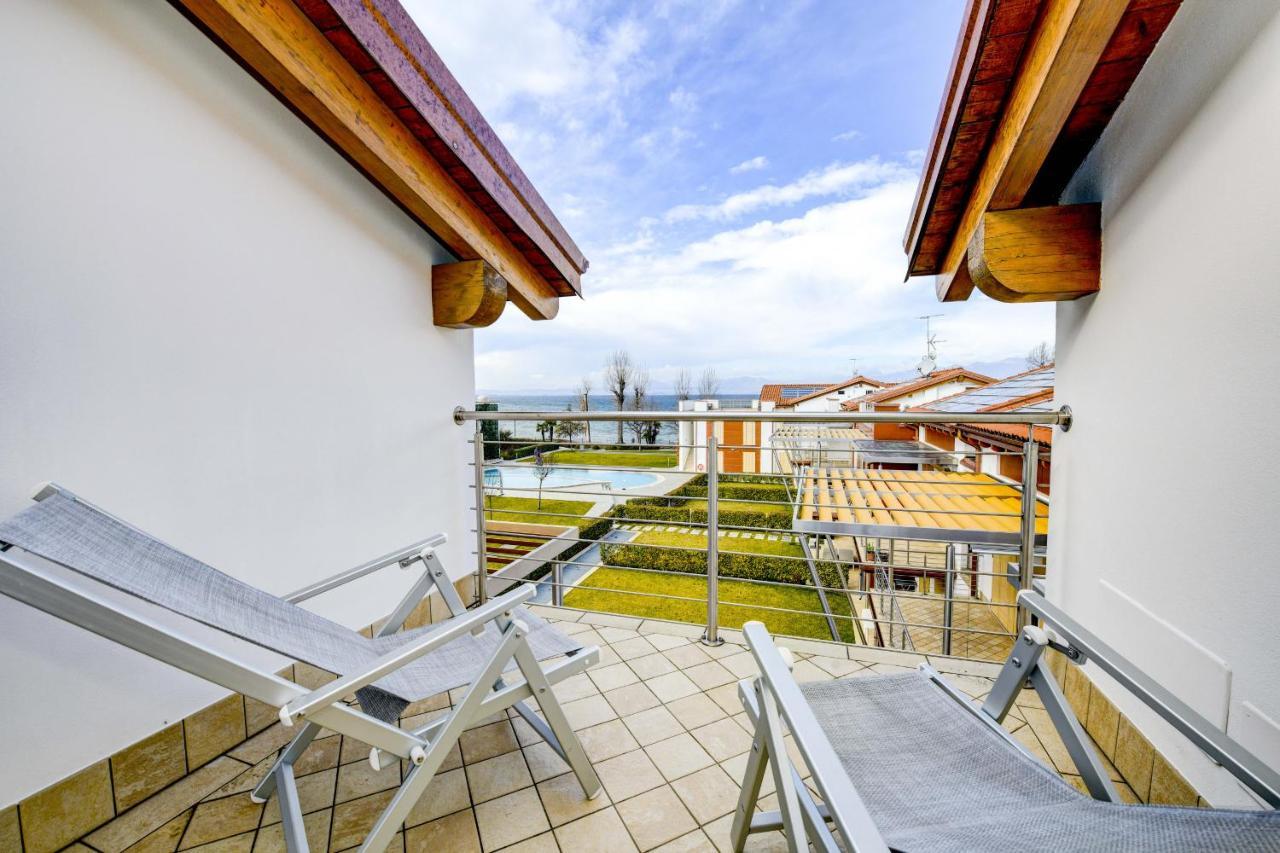 Borgo Gasparina Family Apartments Кастелнуово дел Гарда Екстериор снимка