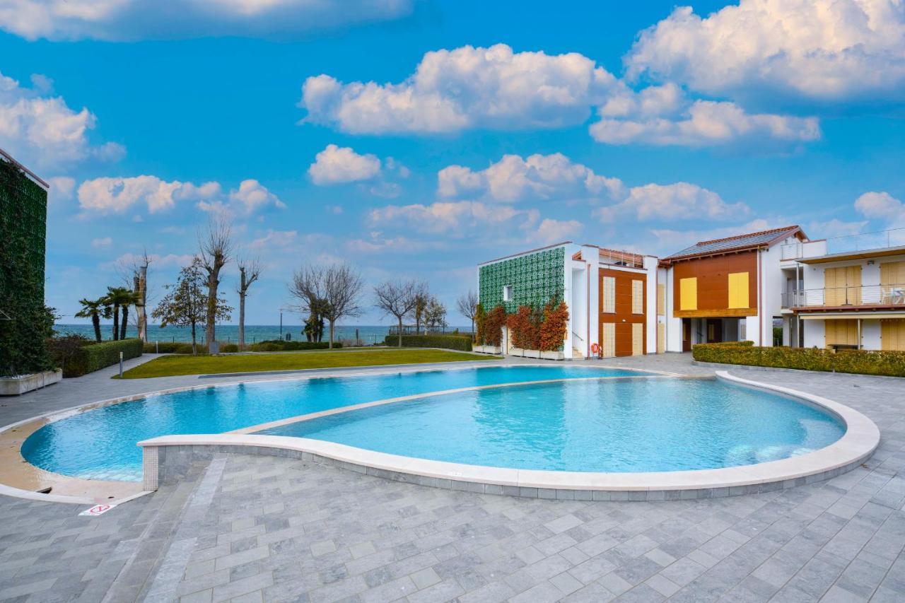 Borgo Gasparina Family Apartments Кастелнуово дел Гарда Екстериор снимка