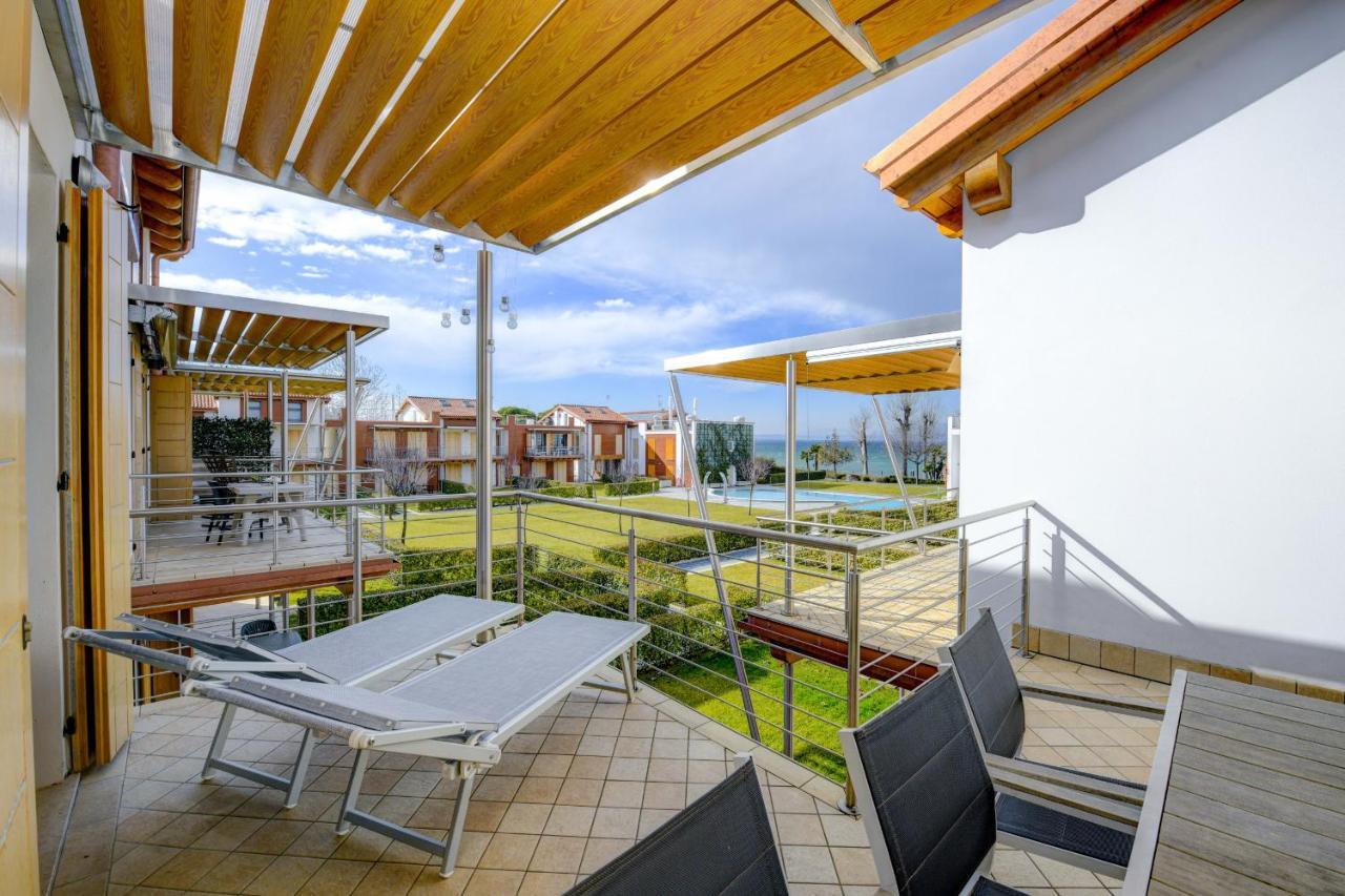 Borgo Gasparina Family Apartments Кастелнуово дел Гарда Екстериор снимка