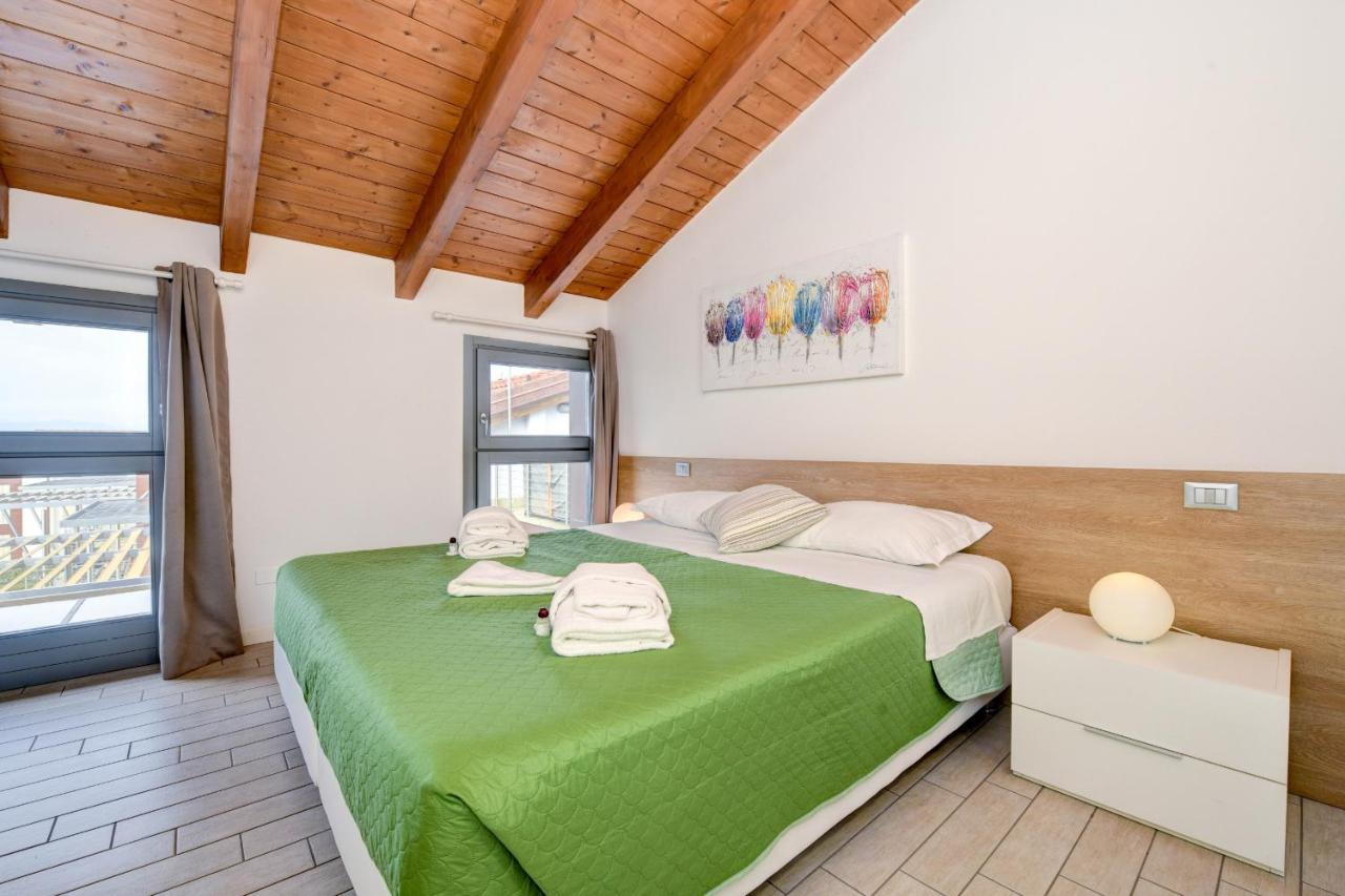 Borgo Gasparina Family Apartments Кастелнуово дел Гарда Екстериор снимка