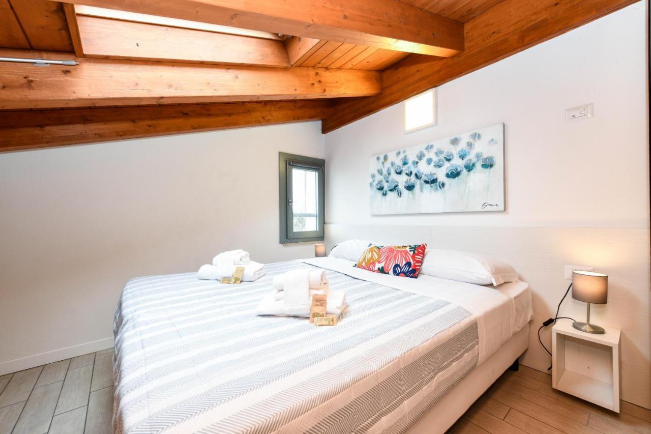 Borgo Gasparina Family Apartments Кастелнуово дел Гарда Екстериор снимка