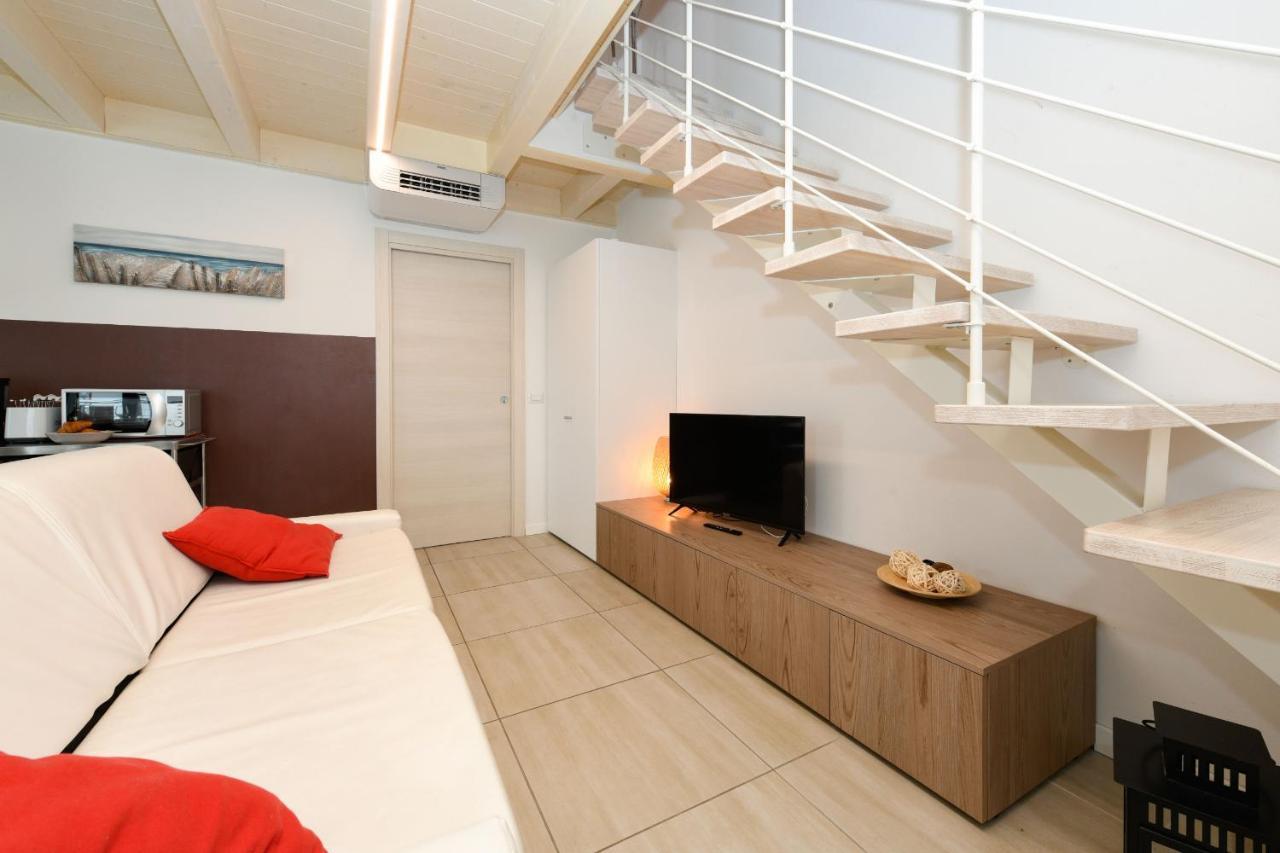 Borgo Gasparina Family Apartments Кастелнуово дел Гарда Екстериор снимка